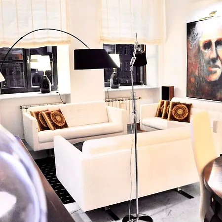 Mondrian Luxury Suites & Apartments Market Square IV Warsaw Room photo