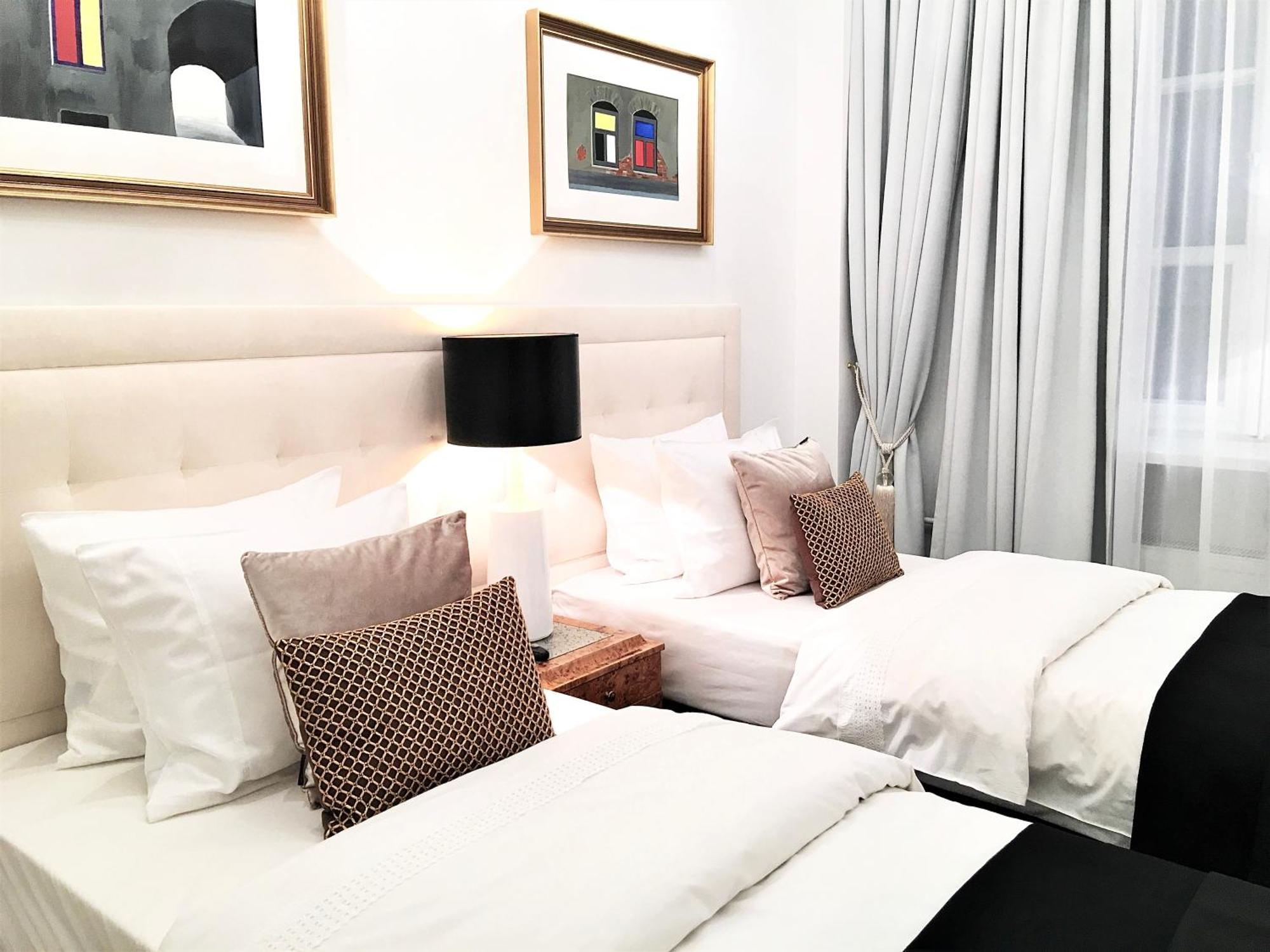 Aparthotel Mondrian Luxury & Market Square Iv